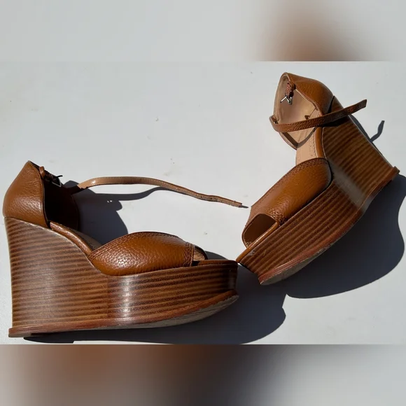 Brooks Brothers Tan Leather Wedge Sandals - Picture 4 of 6